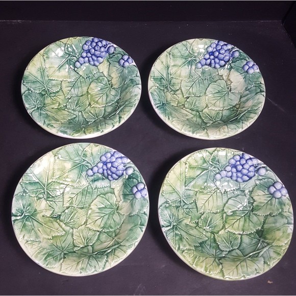 Ceramic majolica style bowl embossed grapes, leaves made in Italy tableware nwot - Picture 8 of 10